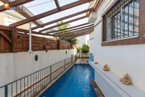 Chalet en calle de Alonso de Contreras, 14