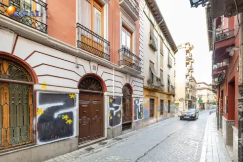 Piso en calle de Elvira, 71
