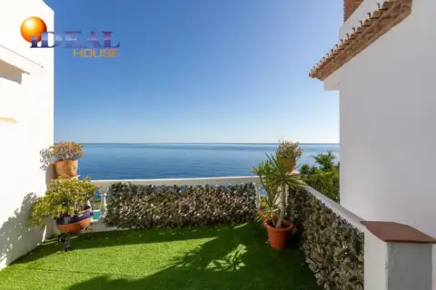 Chalet en calle de Pinotajos, 7