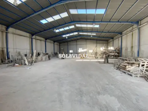 Nave industrial en Centro