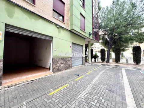 Local comercial en Carrer del Cardenal Desprades