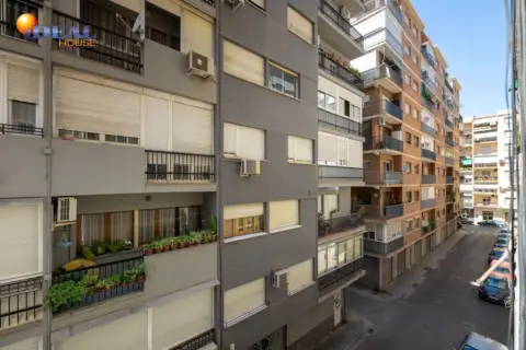 Piso en calle de Rivadavia, 4