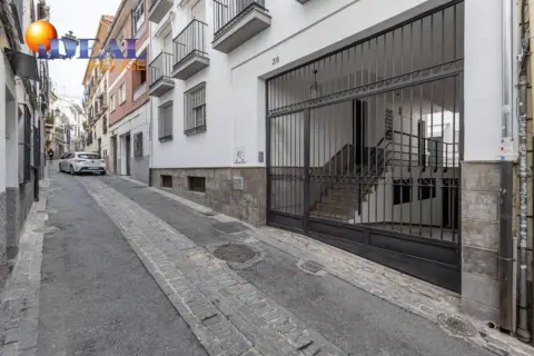 Garaje en calle del Agua de Cartuja, 36