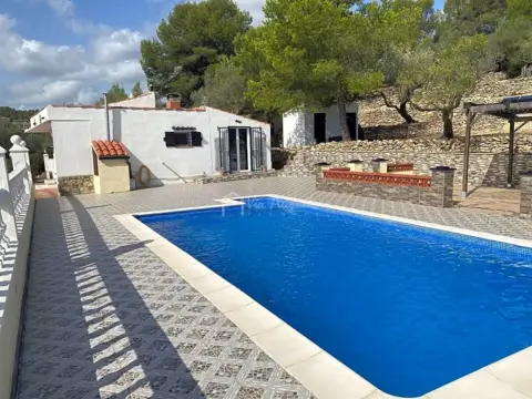Rural Property in calle Aguilas