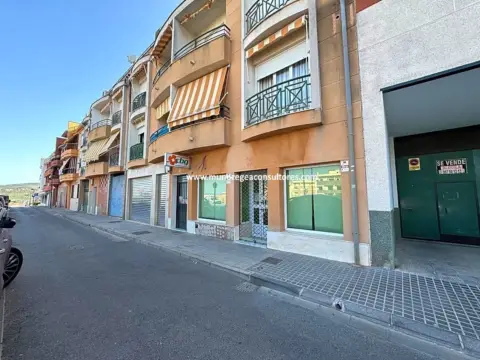 Local comercial en Ronda del Valle
