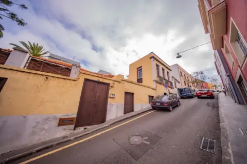 Casa pareada en calle del Sol