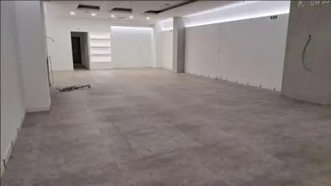 Local comercial en Avenida de Ribeira Sacra, 50