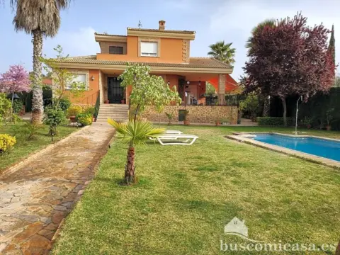 Chalet en calle Romero