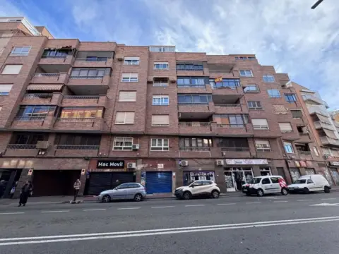 Piso en calle de los Bolos, 1