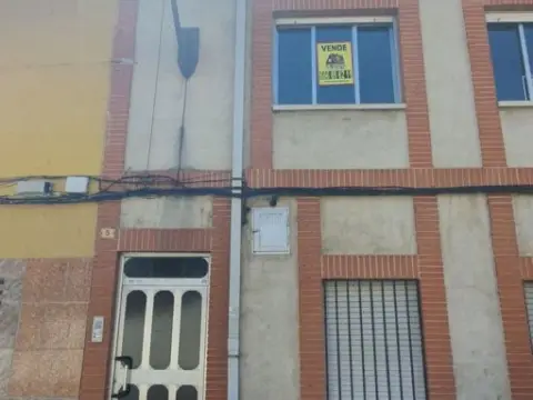 Casa adosada en calle del Artesano, 5