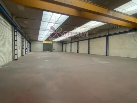 Nave industrial en calle de Gregorio López Bravo, 34