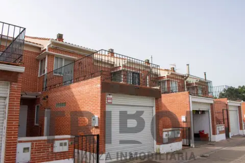 Casa adosada en Camino del Hontanar