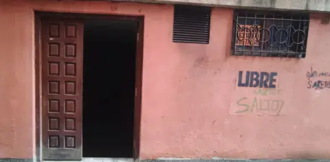 Local comercial en calle de Kontzejuerreka