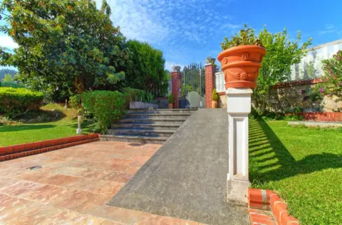 Casa en calle Aureliano Linares Rivas, nº 24A