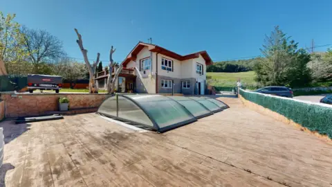 Chalet en Urbanización El Egido