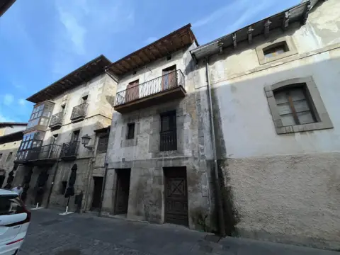 Casa en calle de Barrenkale