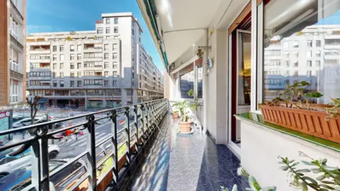 Piso en calle María Díaz de Haro, 7