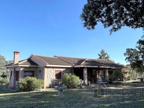 Chalet en Pino Alto - Navarredonda