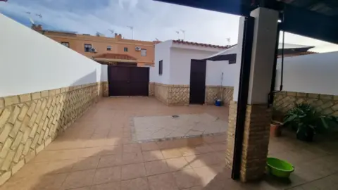 Casa adosada en calle de Sor Presentación