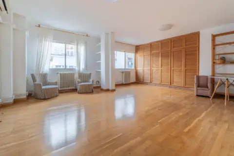 Piso en calle de San Vicente Ferrer