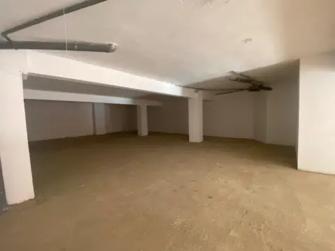 Local comercial en Carrer de Alberic, 52