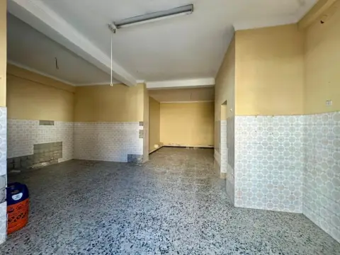 Local comercial en calle Florentino Bartolome Zorr