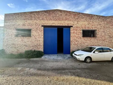 Nave industrial en Carretera Carmona