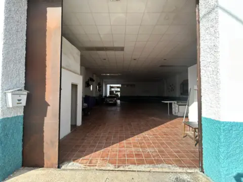 Nave industrial en Carretera Carmona