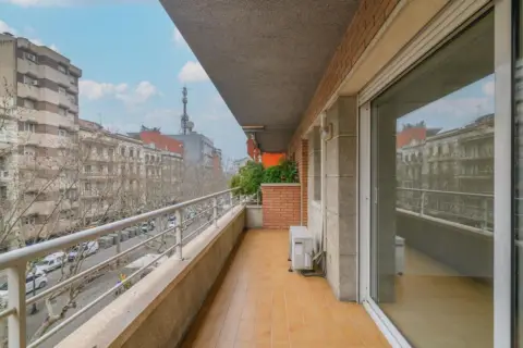 Piso en Passeig de Pere III