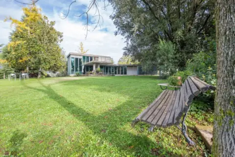 Casa en A Las Afueras