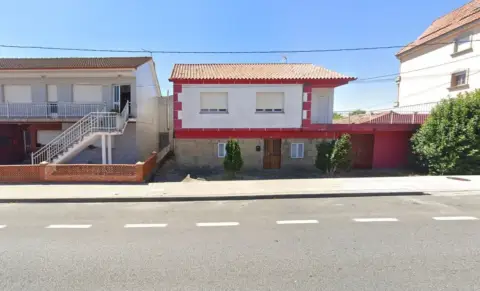 Chalet en Rúa de Galicia, 33