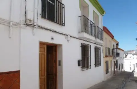 Piso en calle del Primero de Mayo