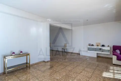 Casa en calle de Jaén, 10