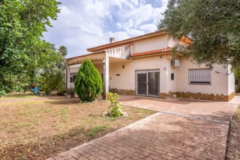 Casa en calle Milano