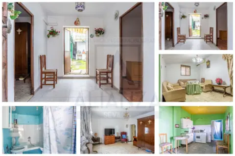 Casa adosada en calle de Dolores Chaves, 58