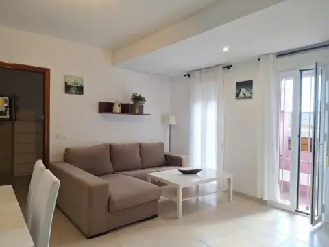 Piso en Avenida Alcaldesa María Regla Jiménez, 127