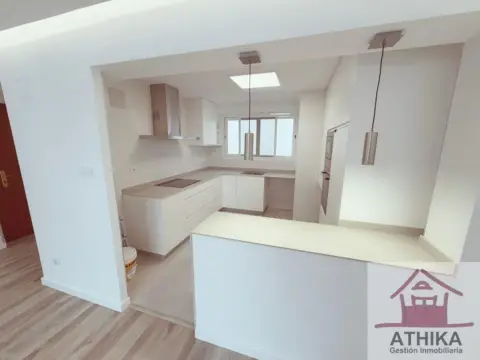 Piso en Metro Manises