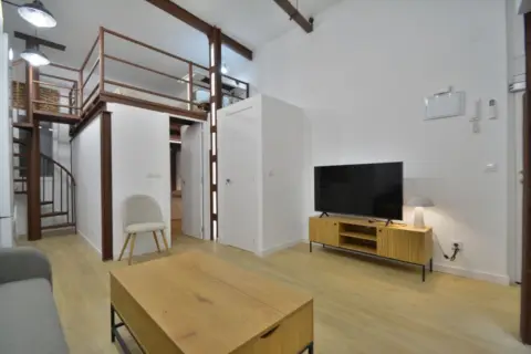 Piso en calle de Alvarado