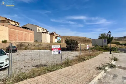 Terreno en calle de Zona O