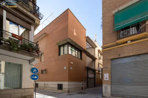 Casa en calle Rejas de la Virgen