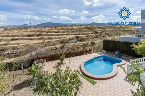 Chalet en calle del Sauce, 39