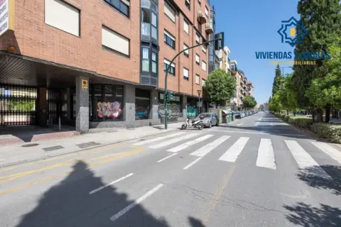 Local comercial en Camino de Ronda
