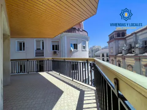 Oficina en calle Recogidas
