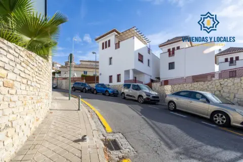 Chalet en calle Sala de las Dos Hermanas
