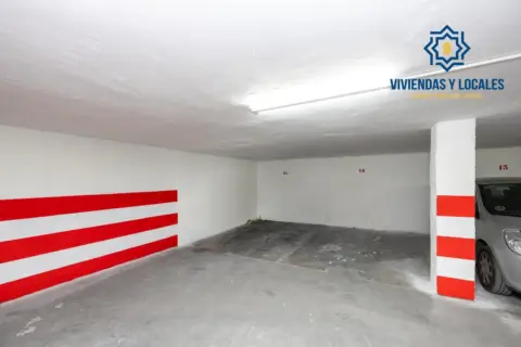 Garaje en calle de la Cruz, 42