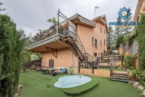Chalet en calle del Sauce