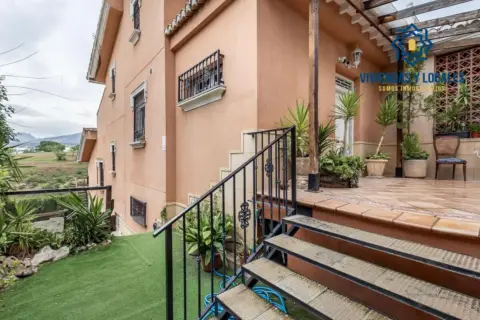 Chalet en calle del Sauce
