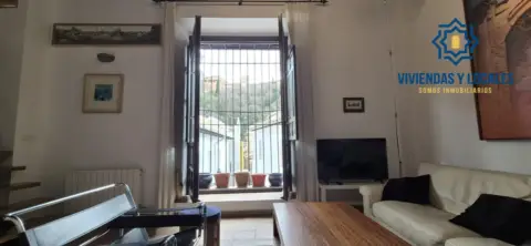 Dúplex en calle Horno del Vidrio