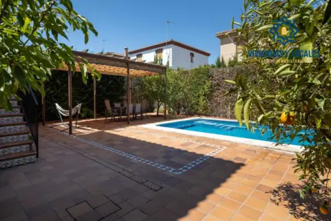 Casa pareada en calle del Cisne