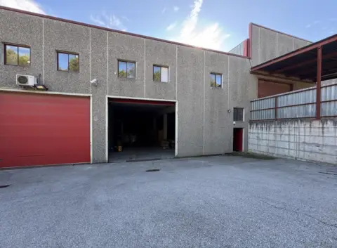 Nave industrial en Carrer de la Indústria